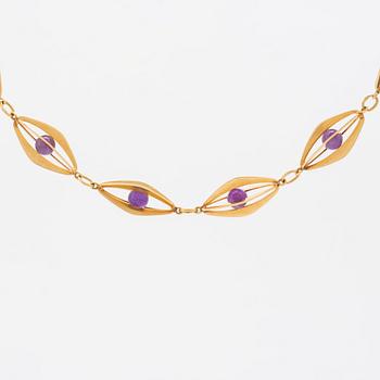 Ncklace 18K gold . amethyste beads, appx 40 cm.