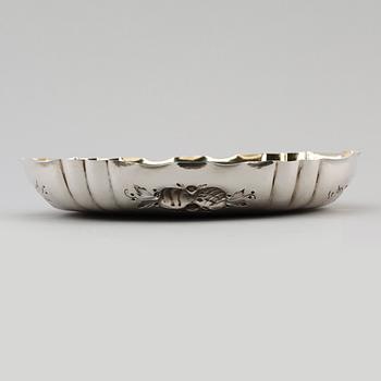 SKÅL, silver (830), svenska importstämplar, 1900-talets första hälft. Vikt ca 341 gram.