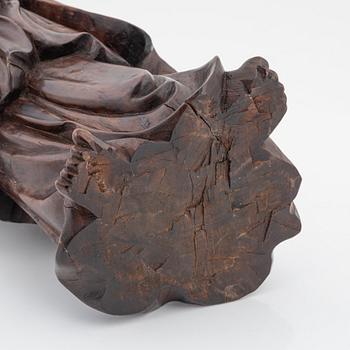 A Chinese wooden Guanyin, 20th century.