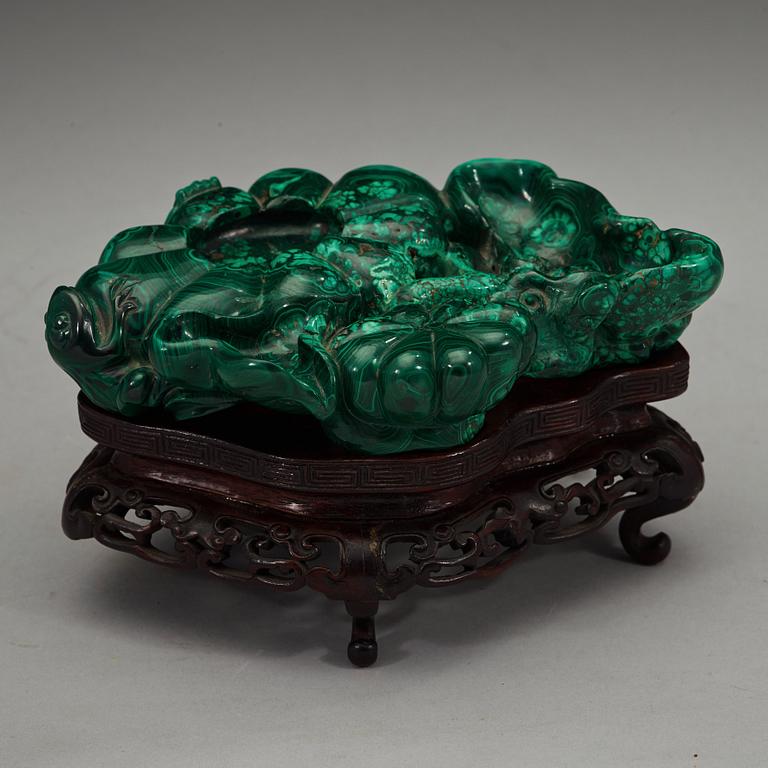 PENSELBAD, malakit. Qingdynasty (1664-1912).