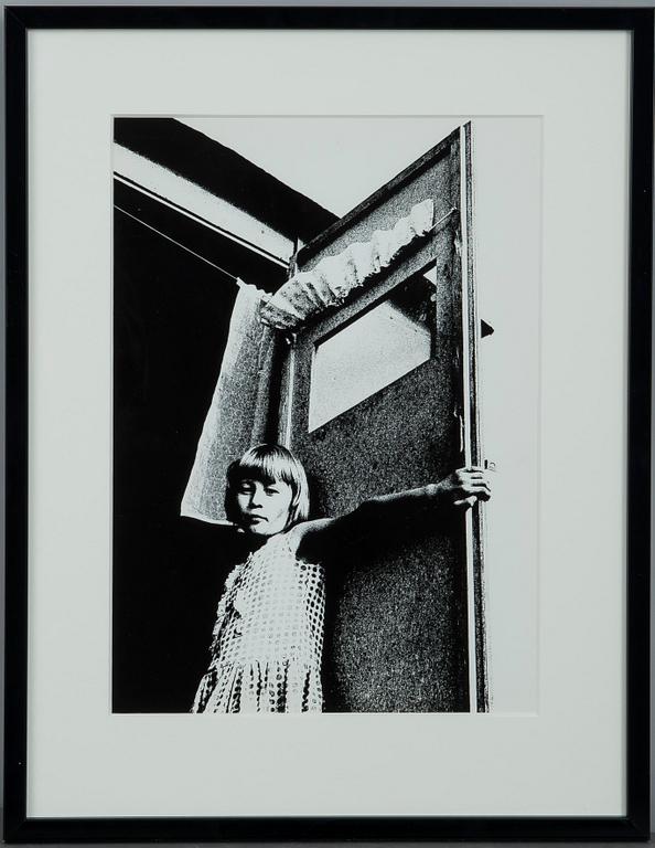 ISMO HÖLTTÖ, silvergelatinfotografi, a tergo signerat, unikt, kopierad 1966.