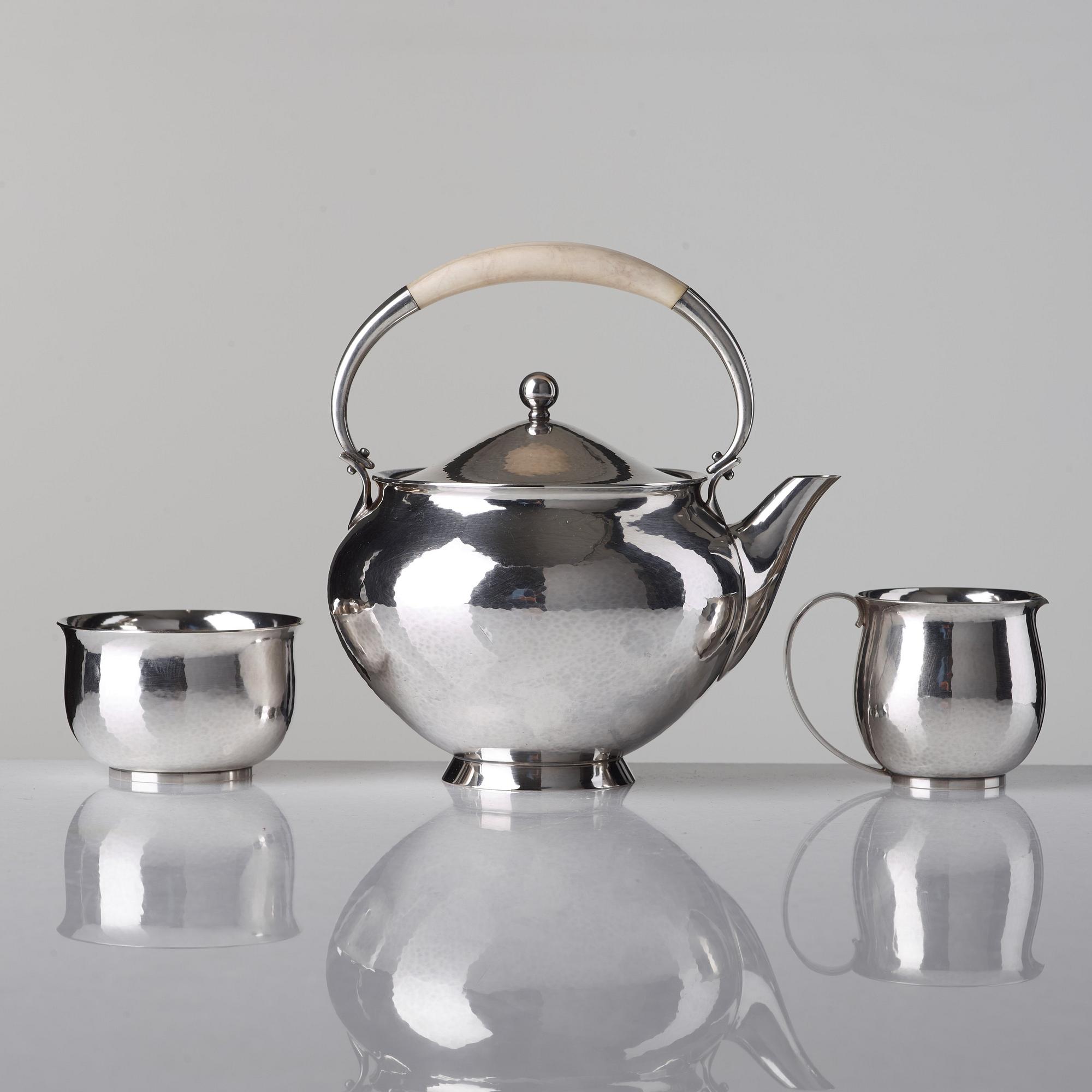 Harald Nielsen, teservis, tre delar, för Georg Jensen, Köpenhamn 1945-77, sterling.