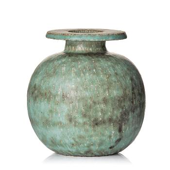 85. Gunnar Nylund, a unique stoneware vase, Rörstrand, mid-20th century.