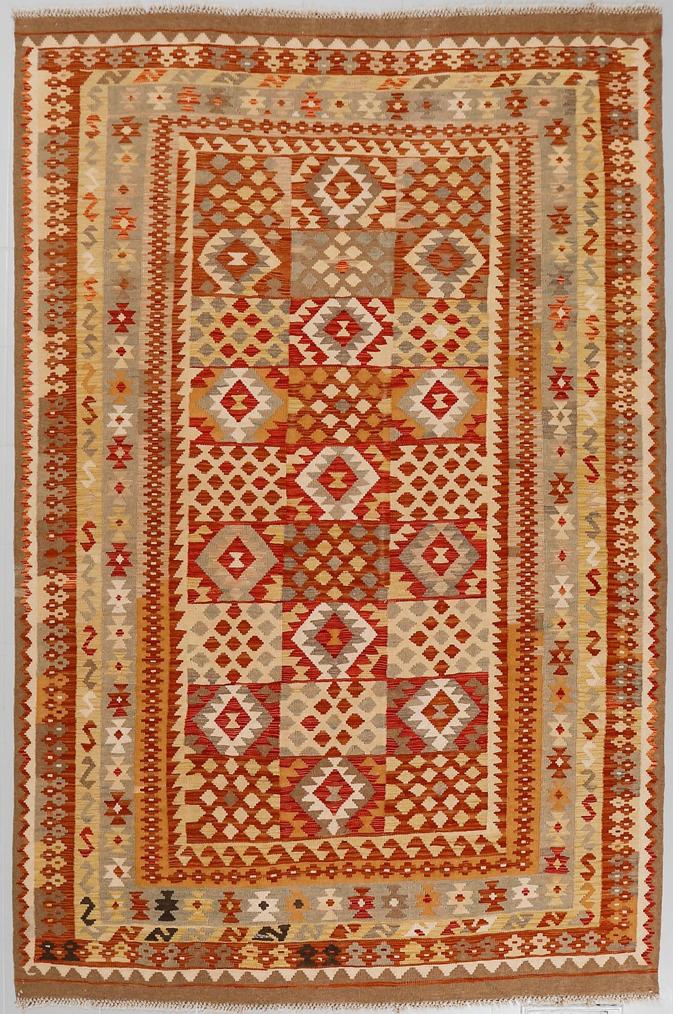 MATTA, kelim, ca 300 x 197 cm.