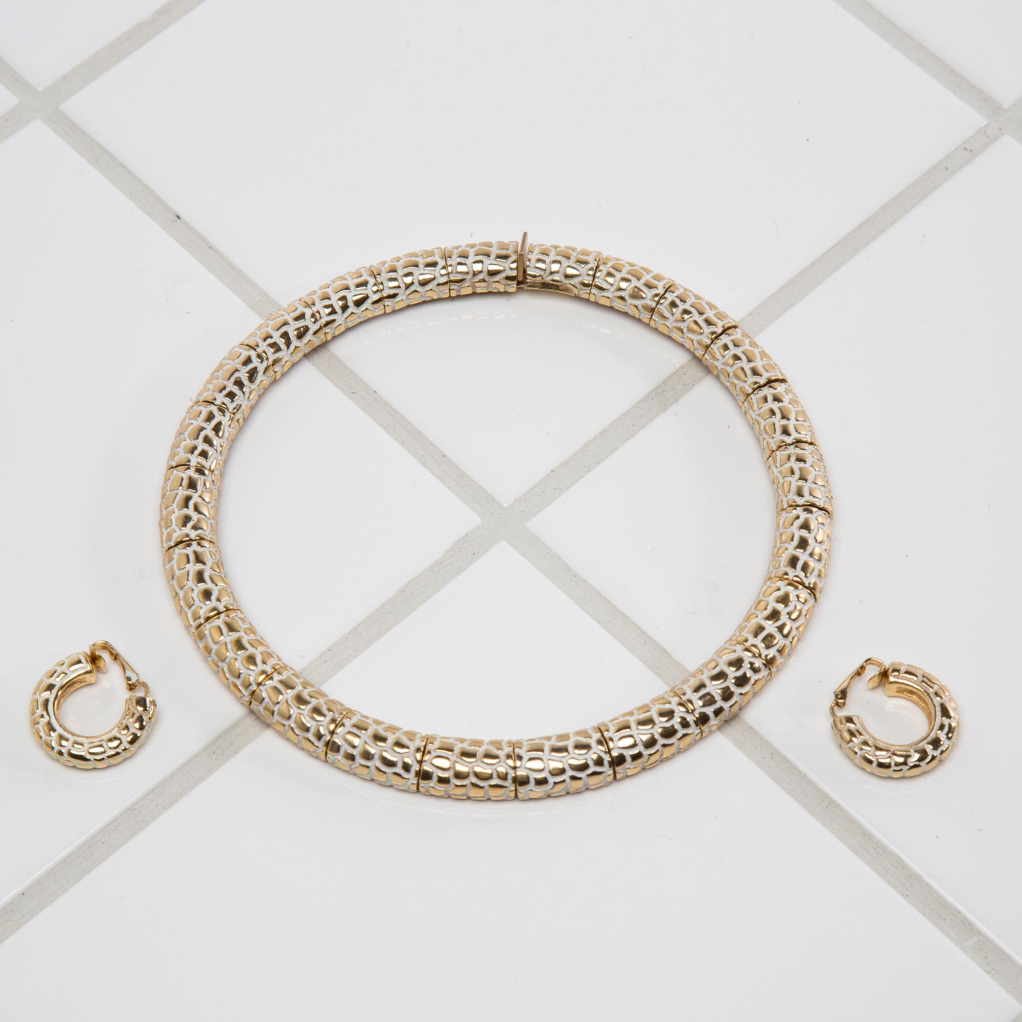 Örhängen, ett par samt COLLIER, Dior.