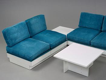 Erik Chambert, soffa, två sektioner med sidobord, Norrköping 1968.