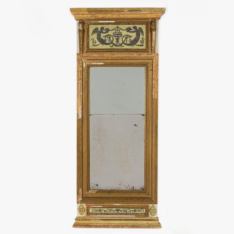 A late Gustavian giltwood mirror attributed to O. Wetterberg (master 1785-1803).