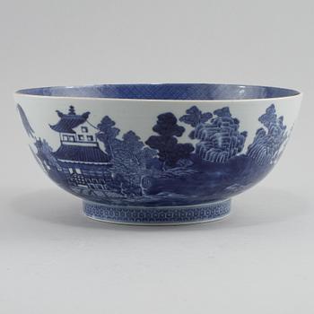 SKÅL, porslin, Kina, Jiaqing, 1796-1820.