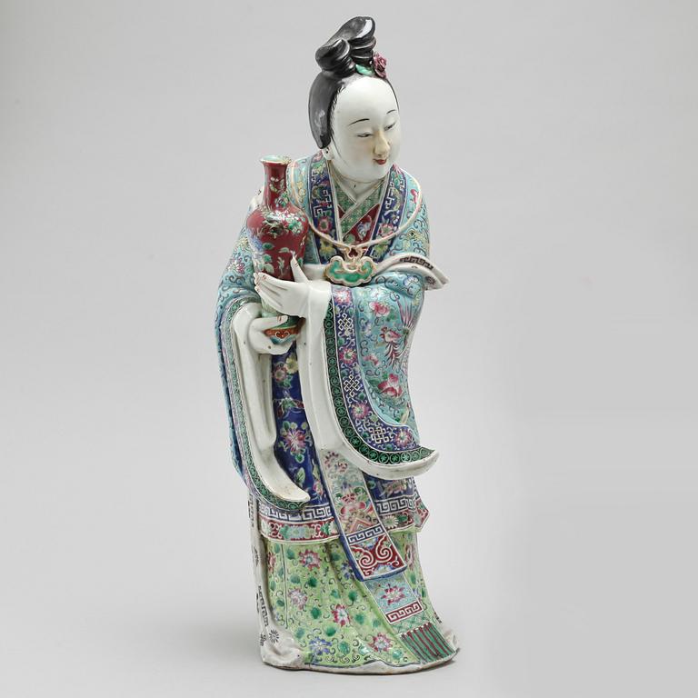 A porcelain figurine from China, late 19th or early 20th century.