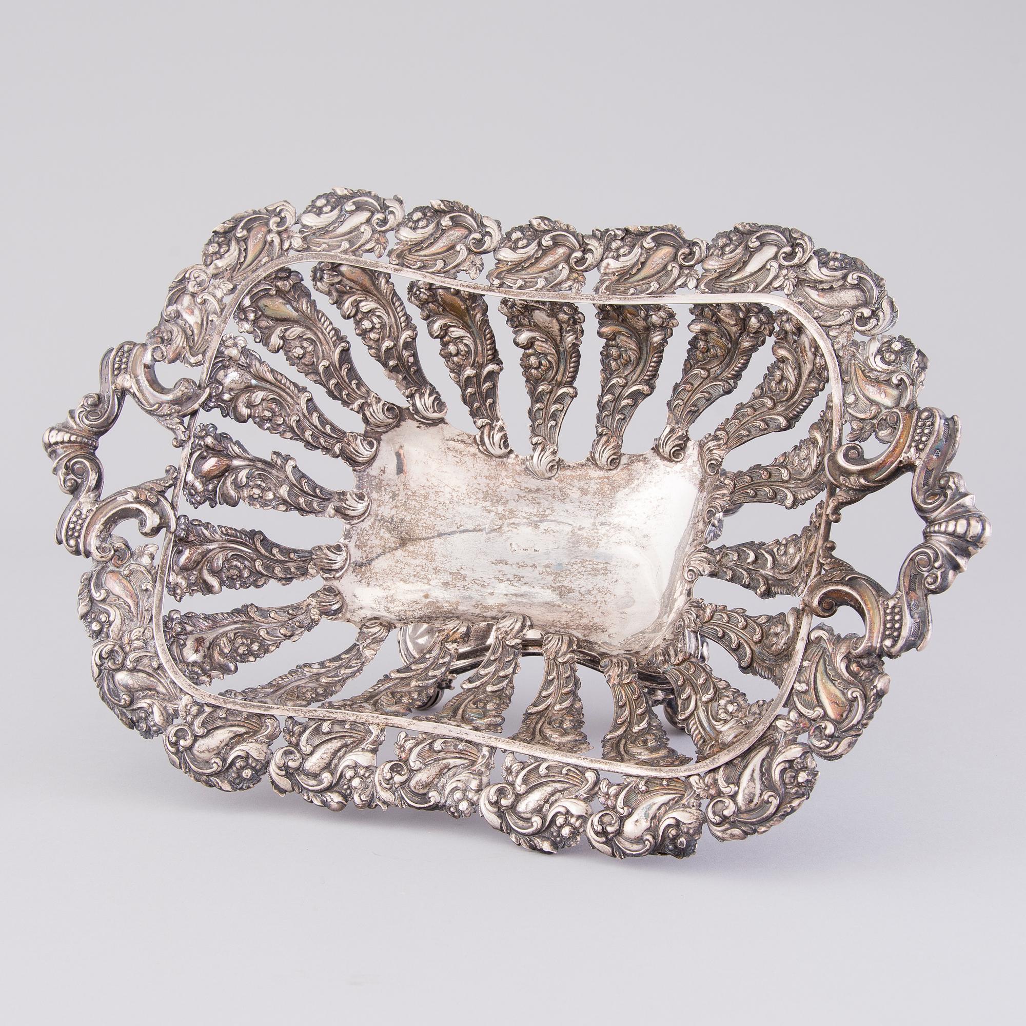 BREAD BASKET, silver, Roland Melin, Helsinki 1852.