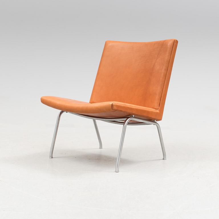 HANS J. WEGNER, "Lufthavnsstol model AP 40", AP-stolen.