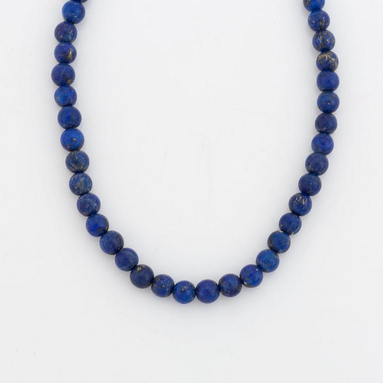 Ole Lynggaard, necklace lapis lazuli, clasp 18K gold and lapis lazuli.