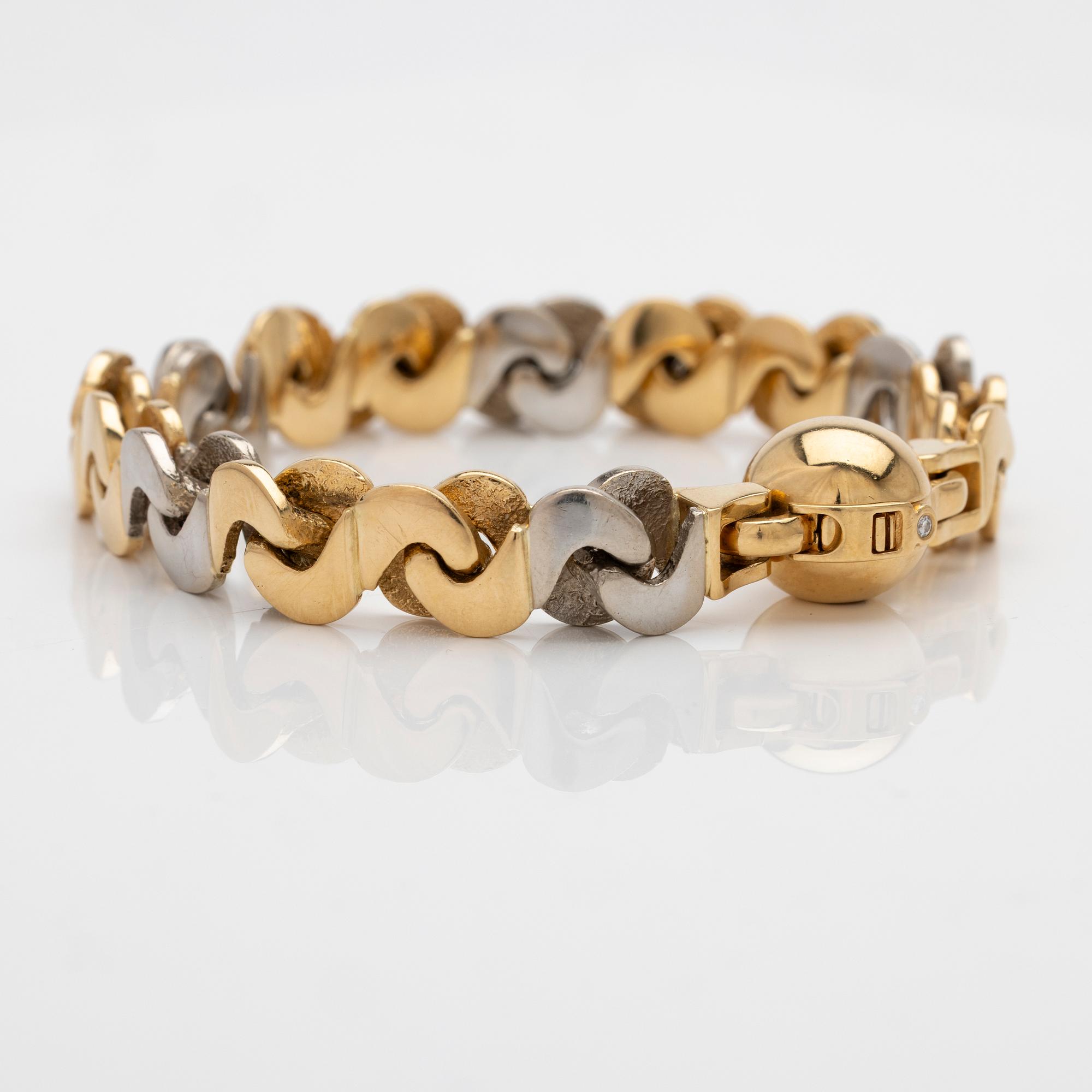 18k gold bracelet with a diamond, Per Borup Design, Denmark.