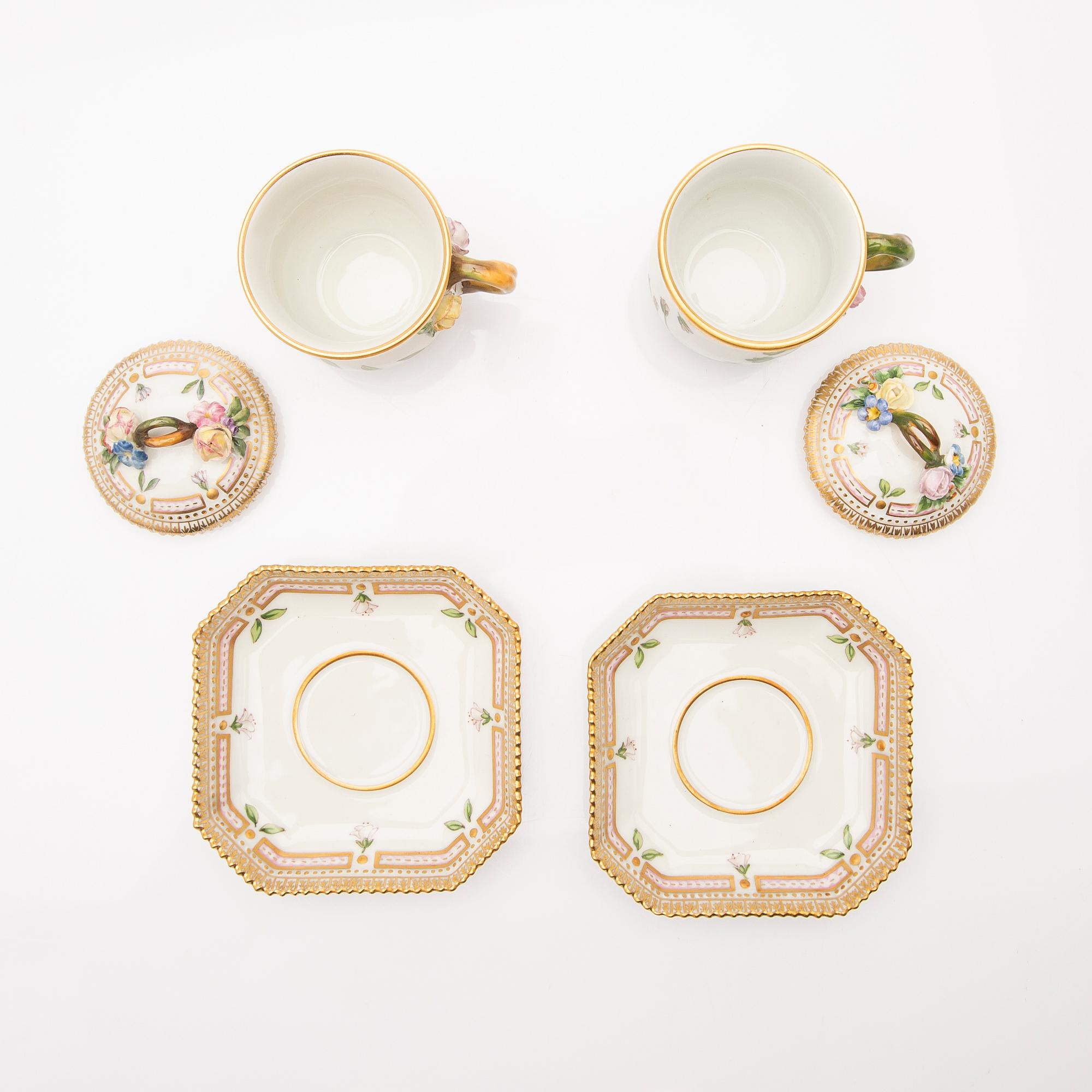 Cream cups with lids and saucers, 2 pcs, "Flora Danica", Royal Copenhagen, Denmark, 20th century.