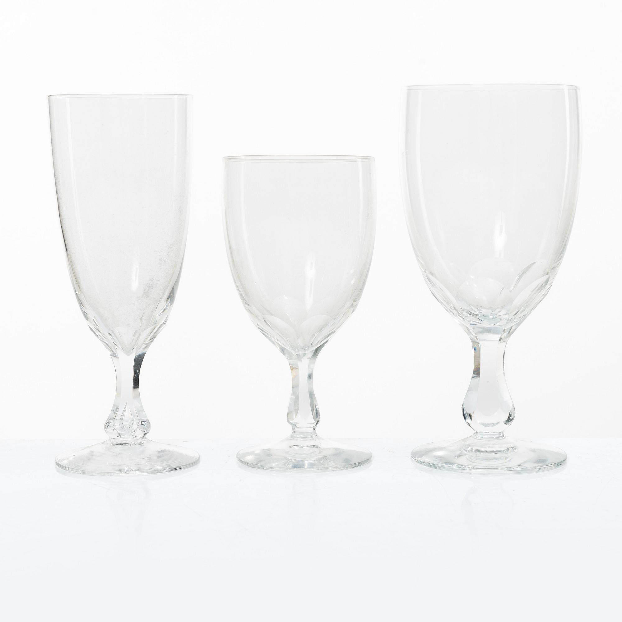 Glass service, 22 pieces, mid-20th century.