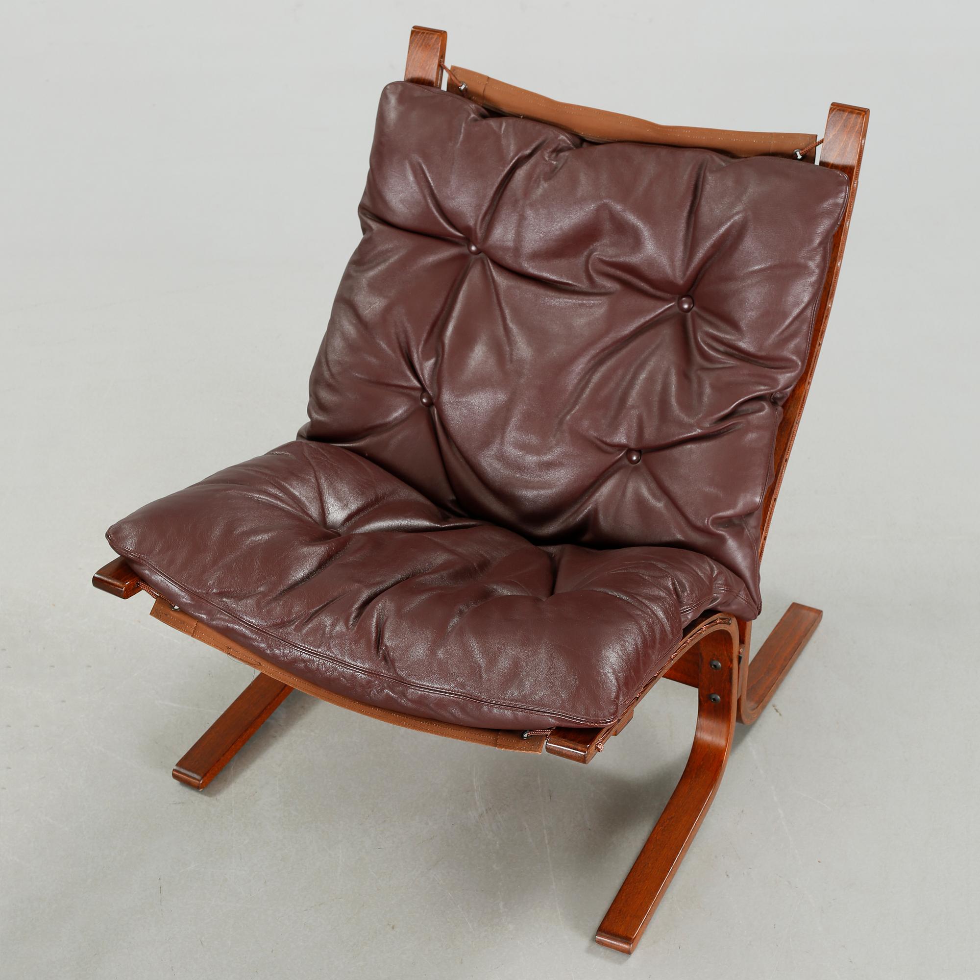 A pair of lounge chair på Ingmar Relling, model "Siesta", Westnofa, from the latter half of the 20th century.