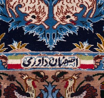 MATTA, Isfahan, 1900-talets slut. Figural. Signerad. Ca 152 X 106 cm.