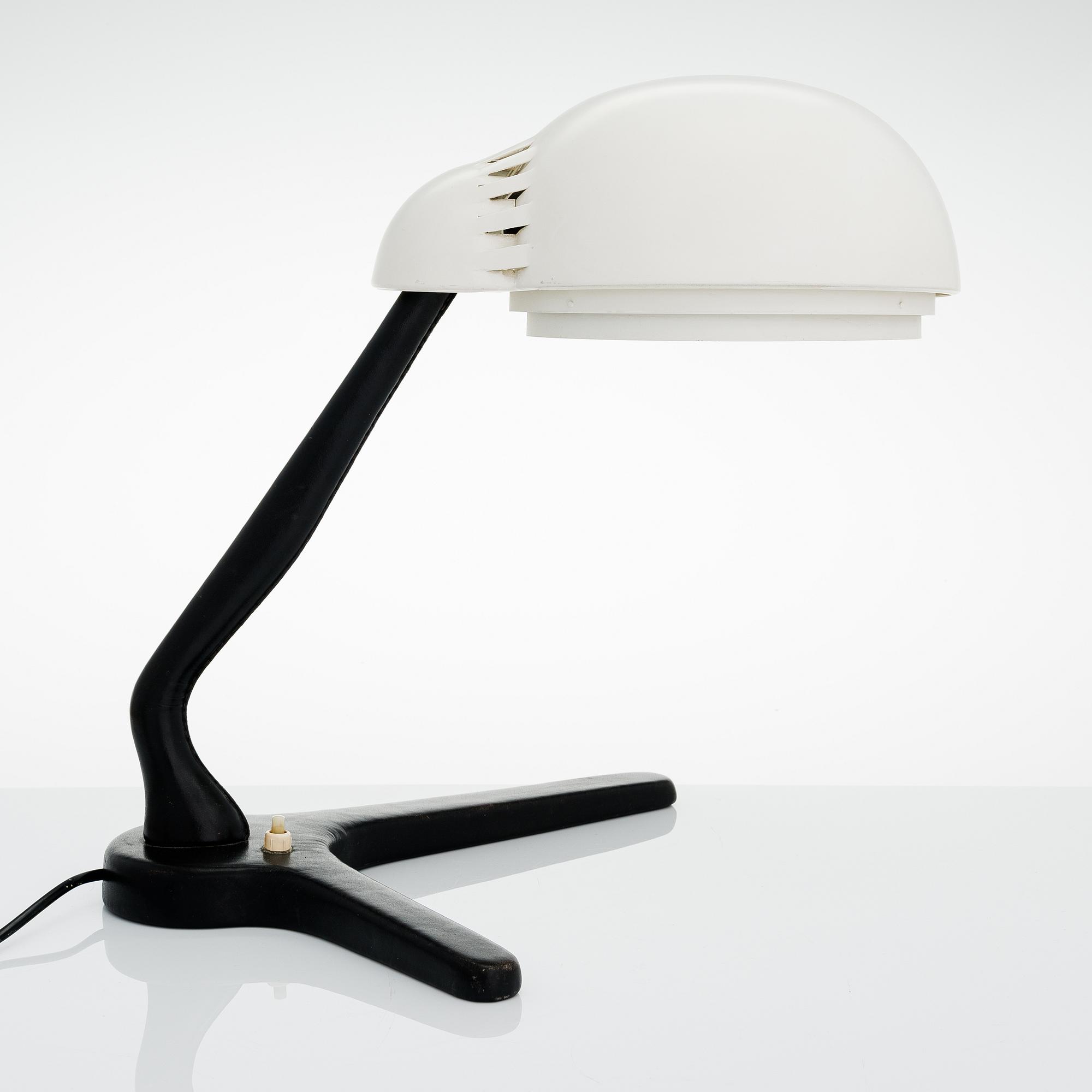 ALVAR AALTO, pöytävalaisin, malli A704, Valaistustyö.