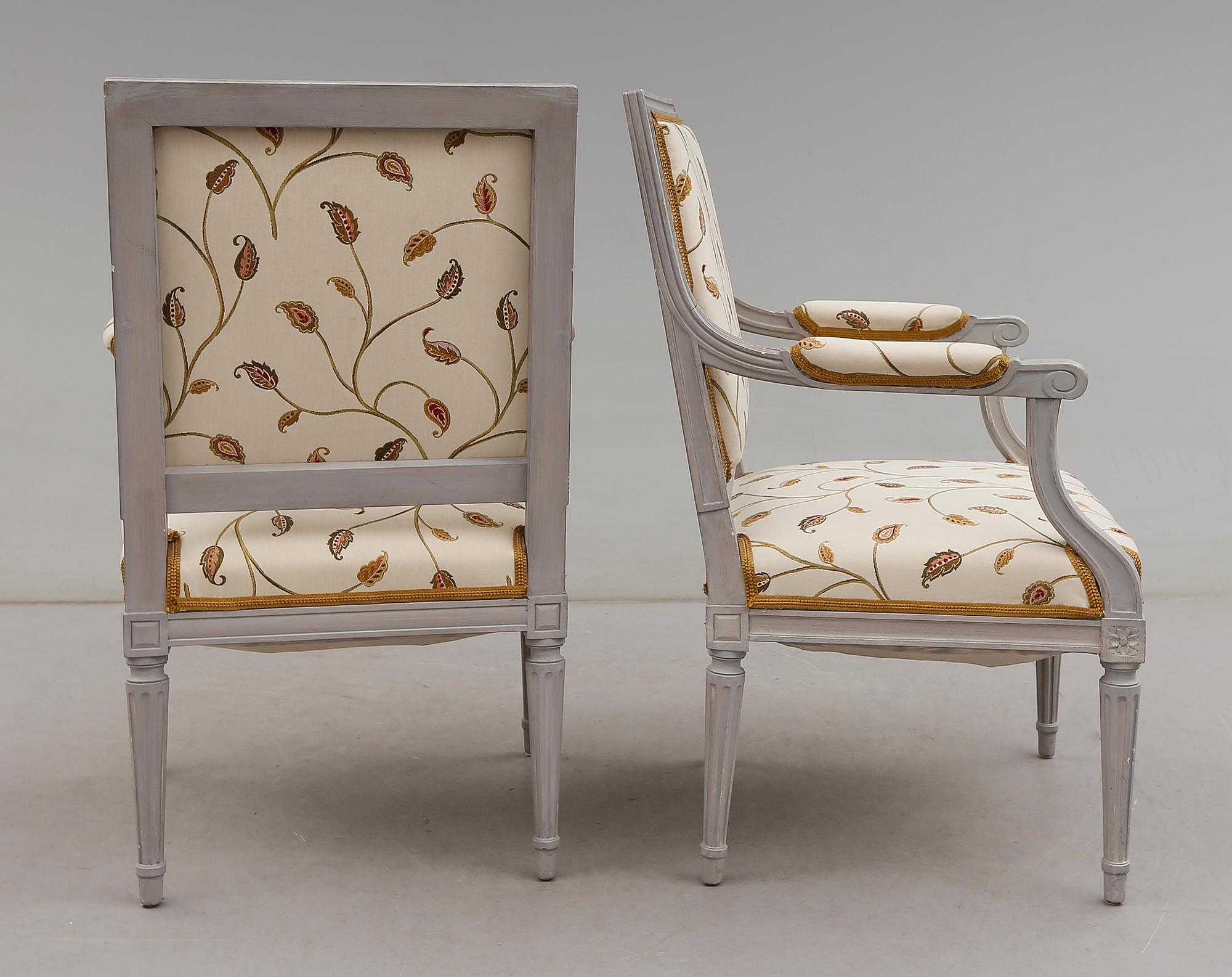 KARMSTOLAR, 1 par, gustaviansk stil, 1900-talets andra hälft.