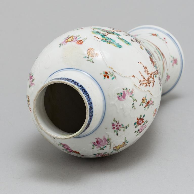 A famille rose export vase, Qing dynasty, Qianlong (1736-95).