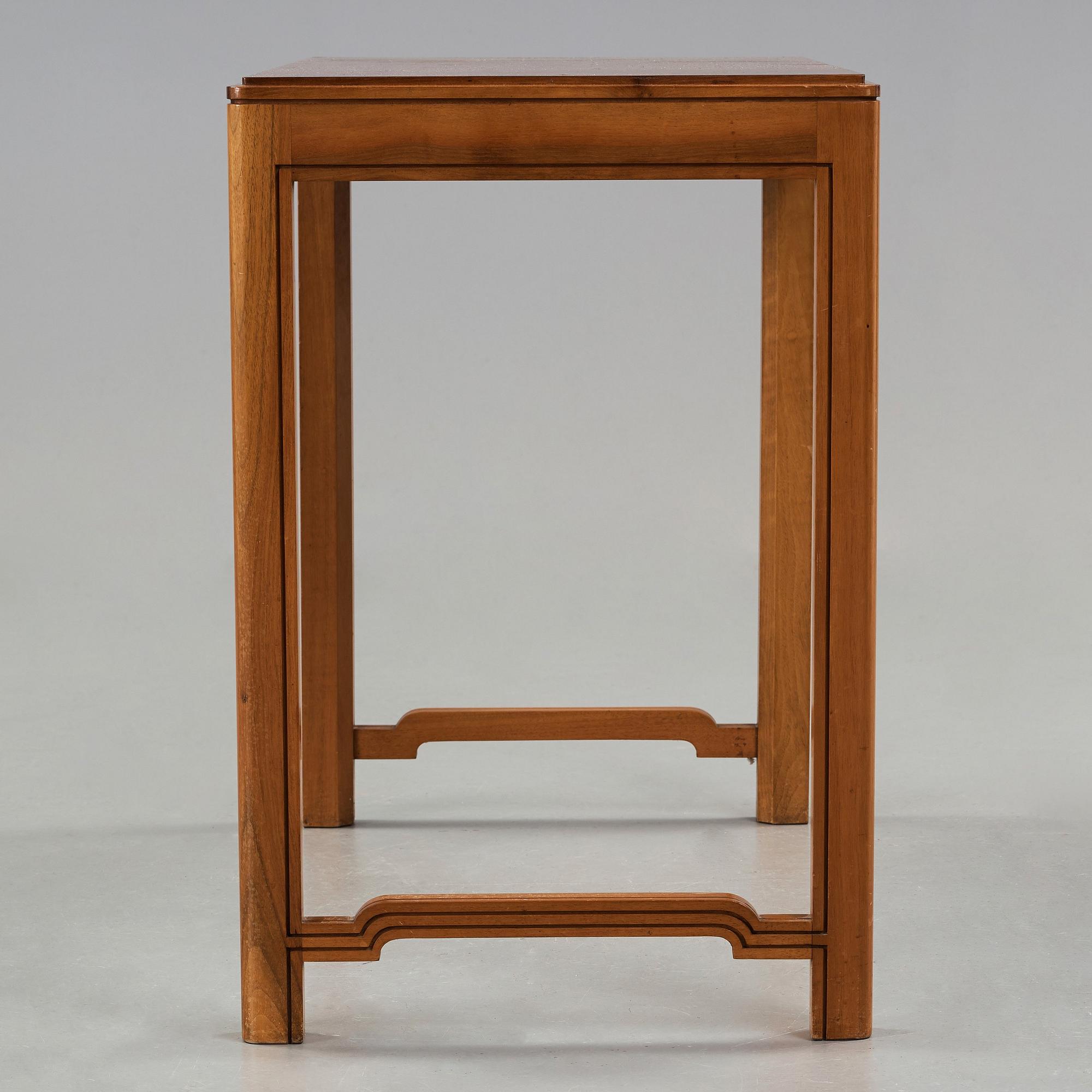 Nils Ahrbom & Helge Zimdahl, a walnut side table/console table, Stockholm 1932.