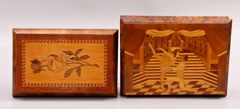 TRÄASKAR, 2 st, art deco-stil, 1900-talets första hälft.