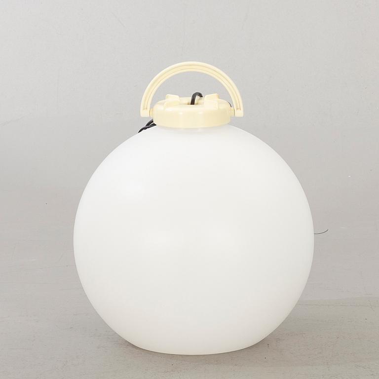 ISAO HOSOE, lampa, "Pop art tama" formgiven 1975 för Valentri Luce.