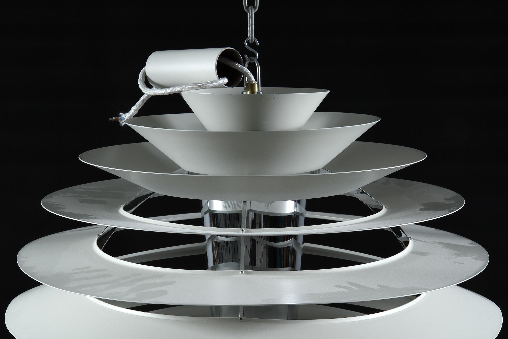 TAKLAMPA, "PH Globe", Poul Henningsen för Louis Poulsen, 1900/2000-tal.