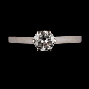 RING, 18k vitguld med briljantslipad diamant 0.47 ct,  Anderson & Magnusson Göteborg, 1972. Vikt 2 g.