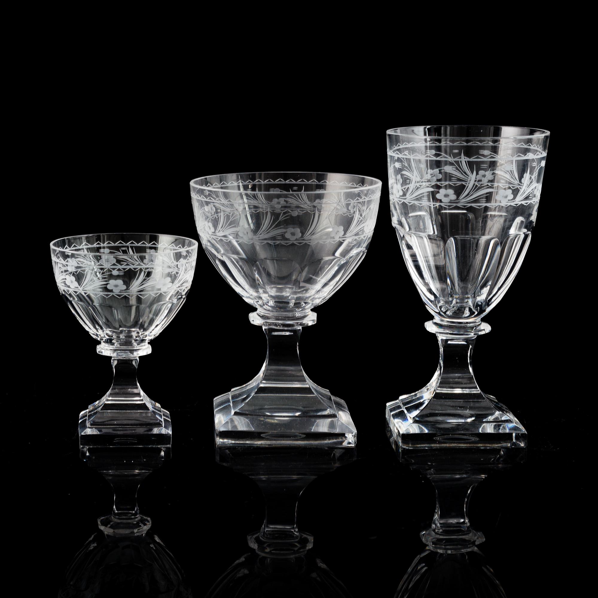 GLASSERVIS, 26 delar. Troligen Kosta, 1900-tal.