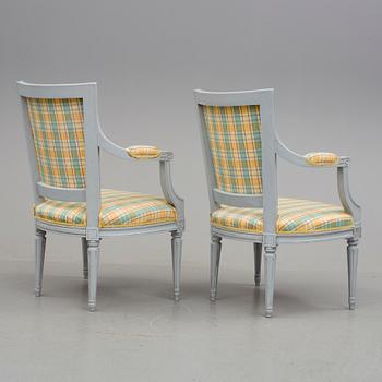 KARMSTOLAR, 1 par, gustaviansk stil, 1900-talets första hälft.
