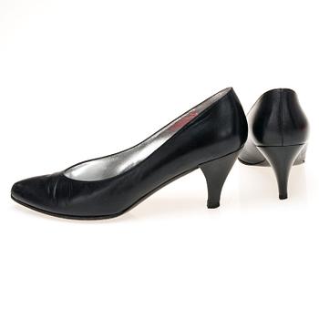 KENGÄT, Charles Jourdan.