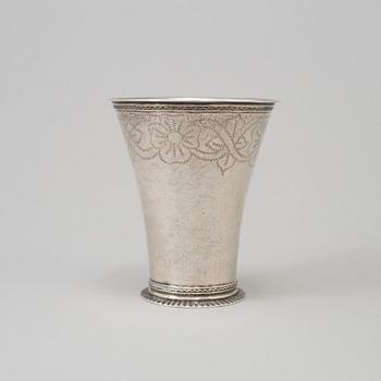 BÄGARE, silver, Erik Ahlin, Enköping 1763. Vikt ca 65 gram.