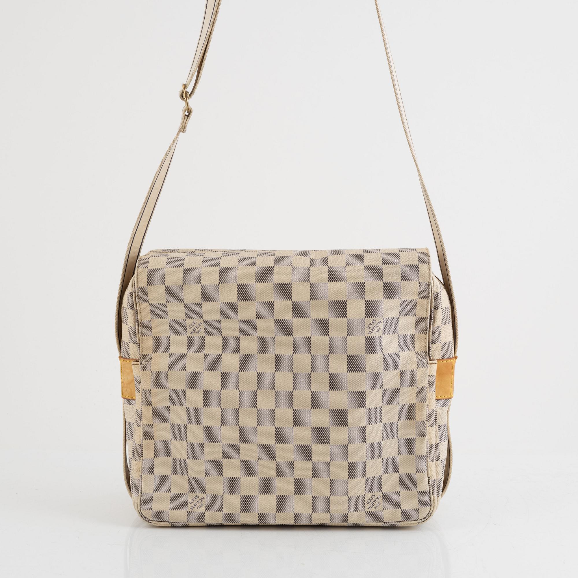 Louis Vuitton, a 