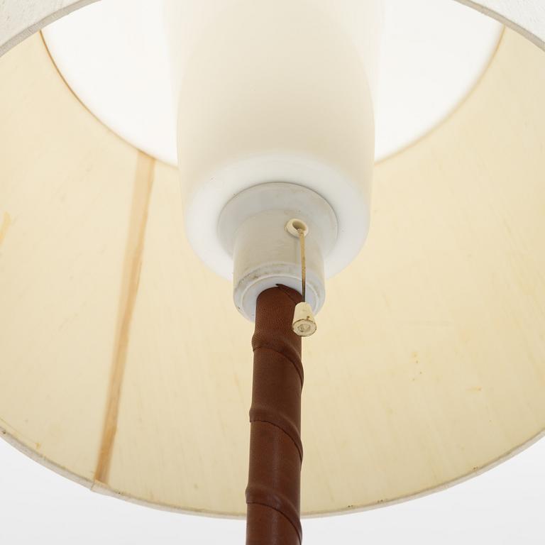 A pair of floor lamps, second half of the 20th Century.
