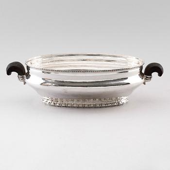 JARDINJÄR, silver, svenska importstämplar, 1920-tal. Vikt ca 1172 gram.