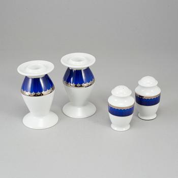 SIGVARD BERNADOTTE, servis, 45 delar, porslin. "Christineholm", Fyrklövern.