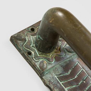 Dörrhandtag, två par, 1862 eller 1918.