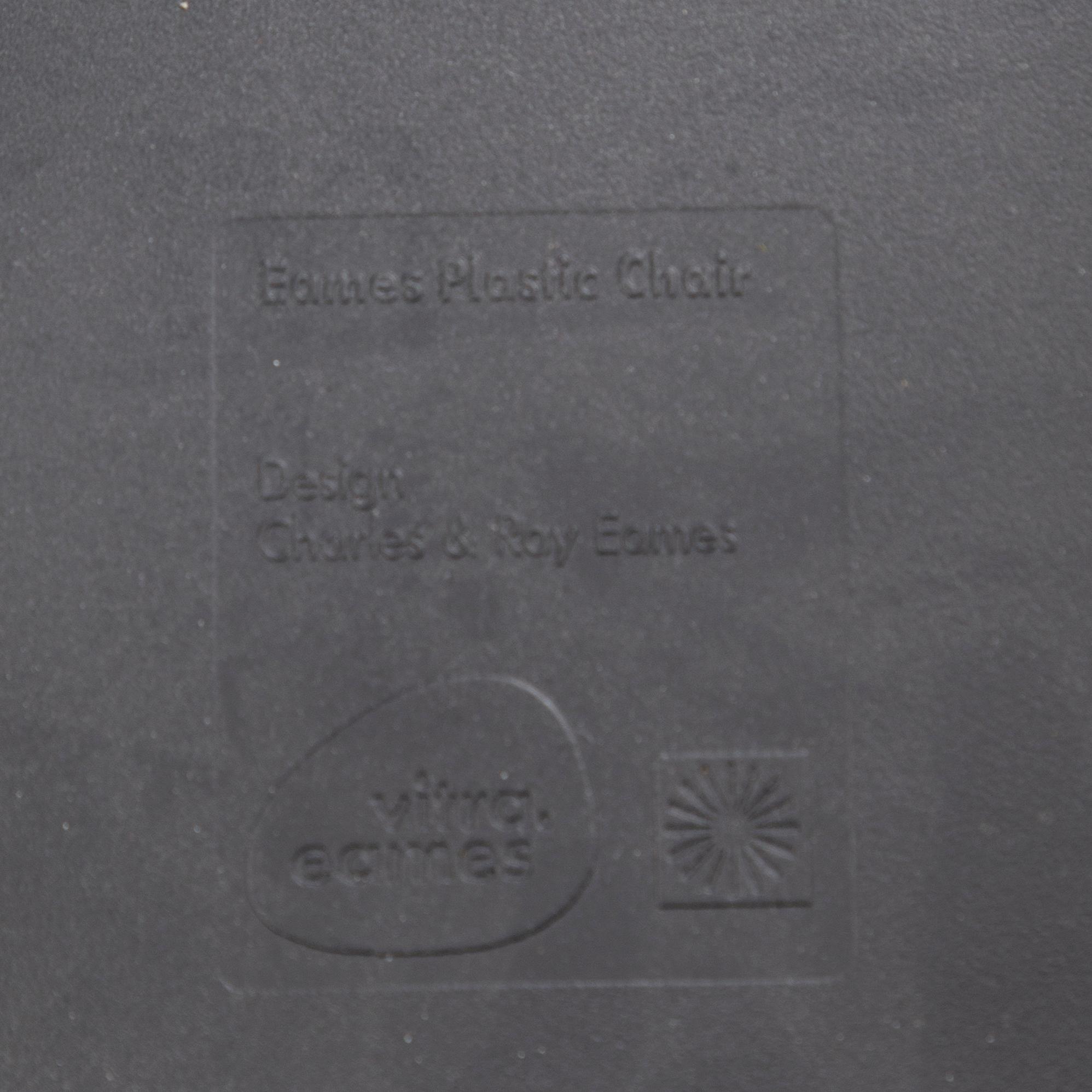 CHARLES & RAY EAMES, stolar, 6 st, "Plastic chair", Vitra.