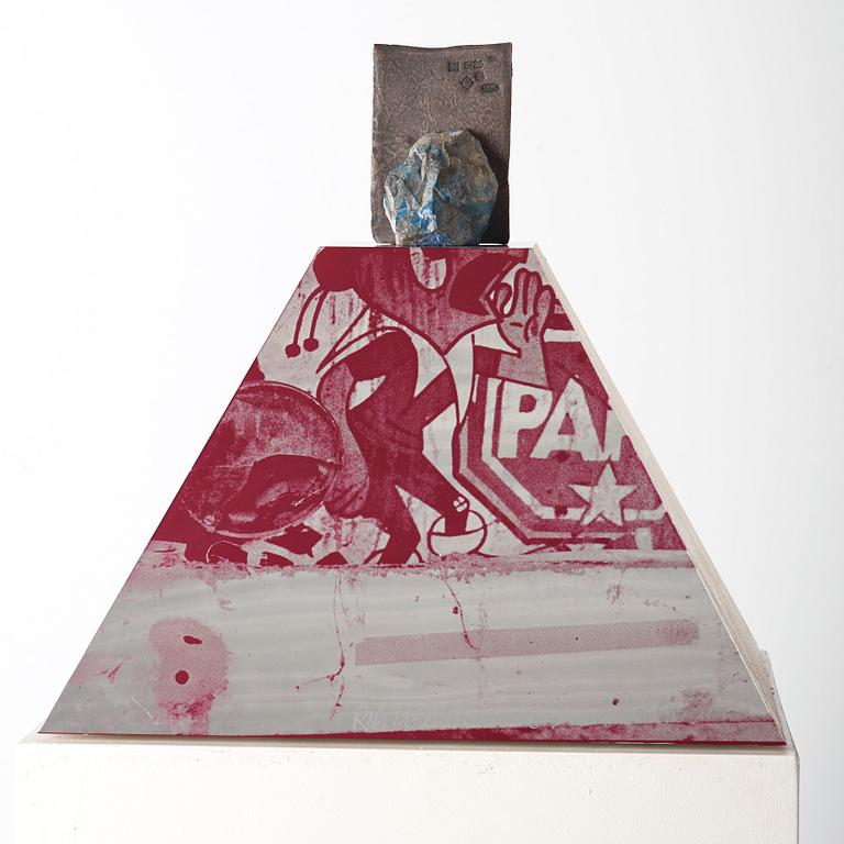 Robert Rauschenberg, "Araucan Mastaba, Roci Chile".