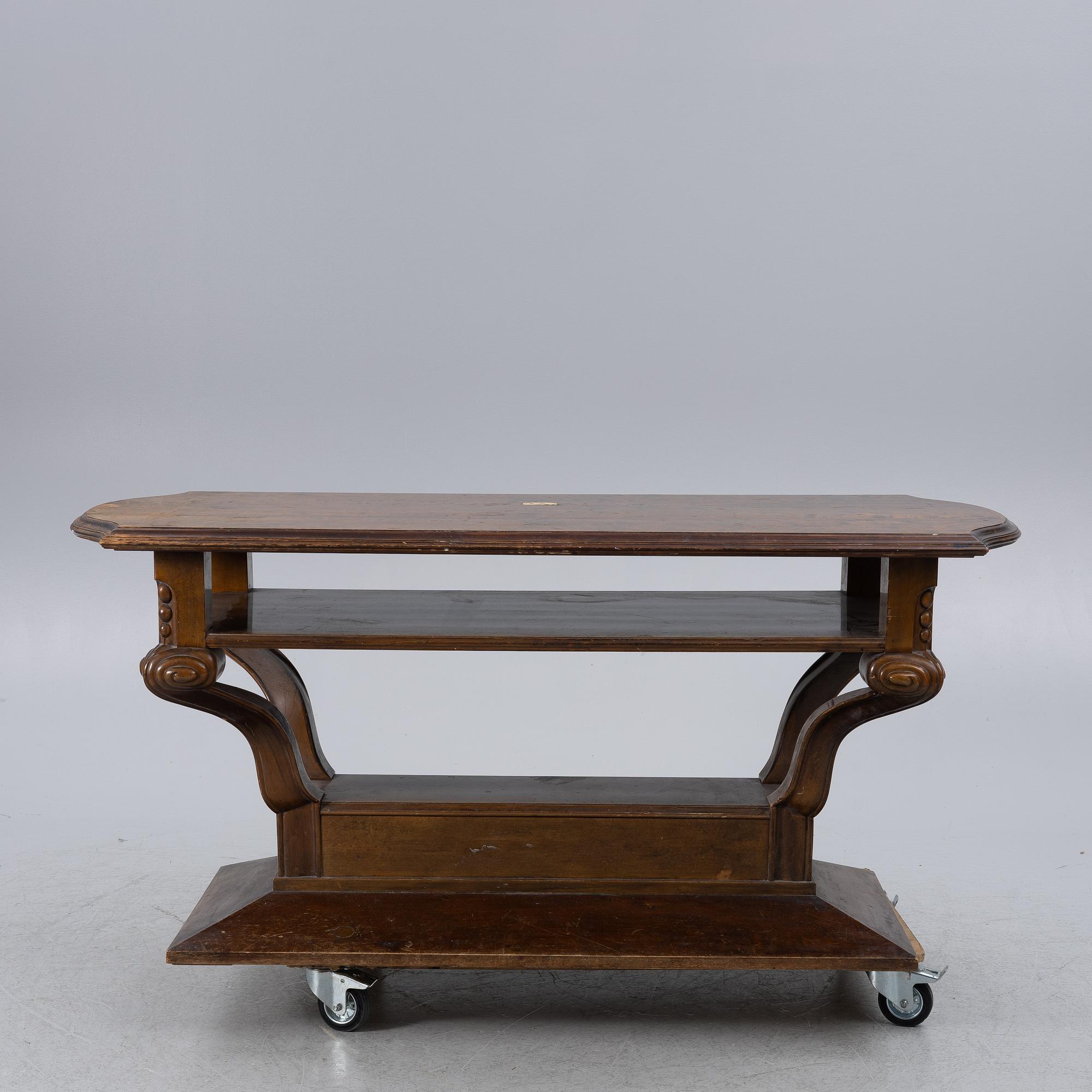 Biblioteksbord 1900-talets första hälft.