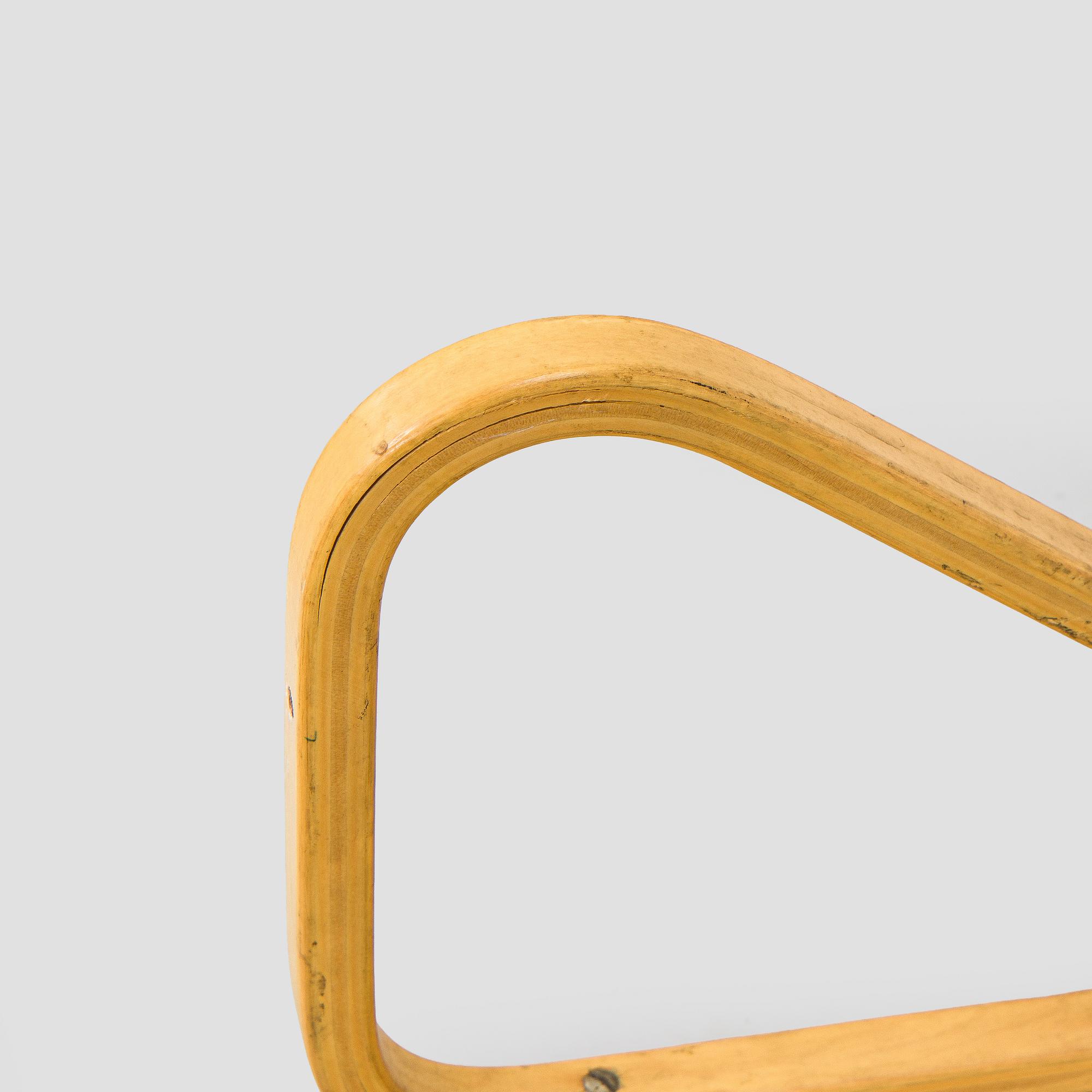 Alvar Aalto, two '112B' shelves, Artek, late 20th century.