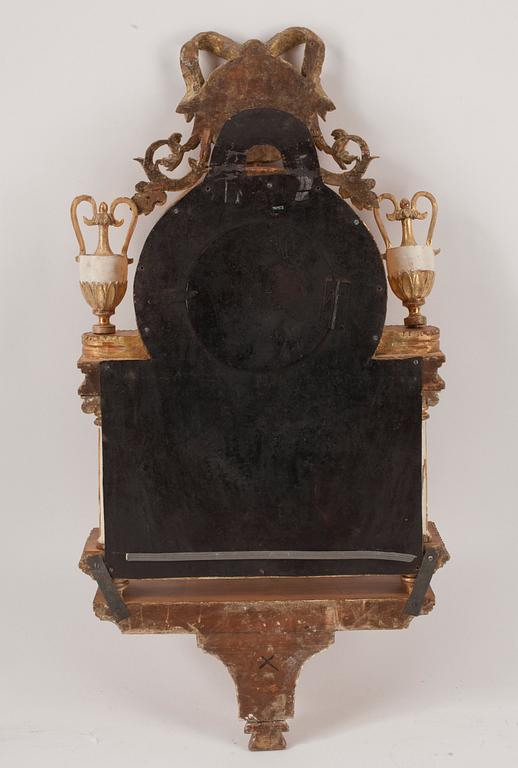 VÄGGPENDYL, av Jacob Kock (verksam i Stockholm från 1762, död 1805). Sengustaviansk.