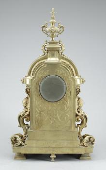 BORDSPENDYL, Louis XVI-stil, troligen Frankrike, 1800-talets andra hälft.