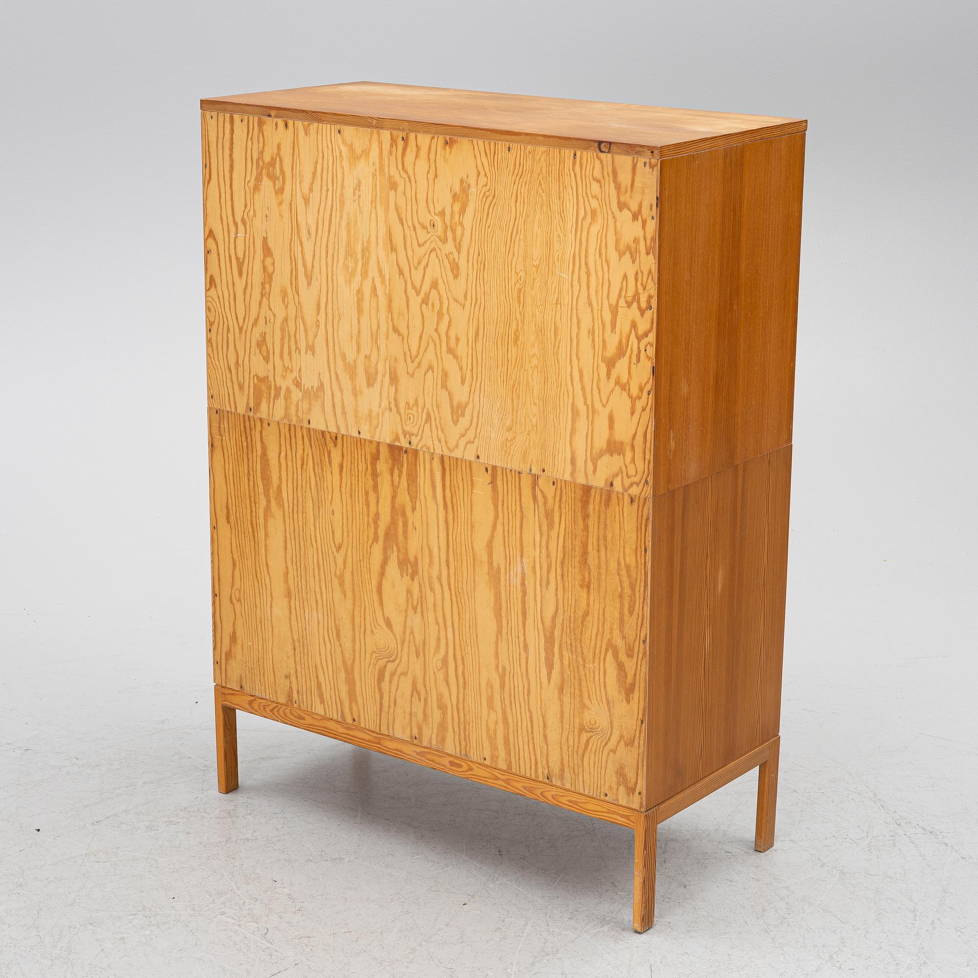 A chest of drawers, 1960s/70s.