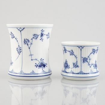 Two 'Blue Fluted' / 'Musselmalet rifflet' porcelain vases, Royal Copenhagen, post 1923.