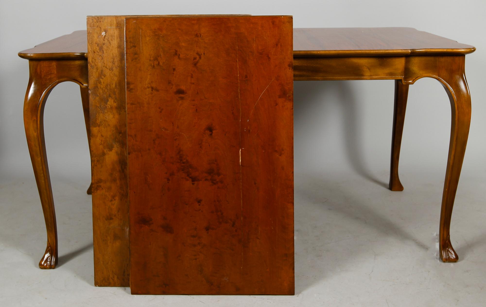 MATSALSMÖBEL, 8 delar, rokokostil, Axel Bäck, Eksjö, 1950.