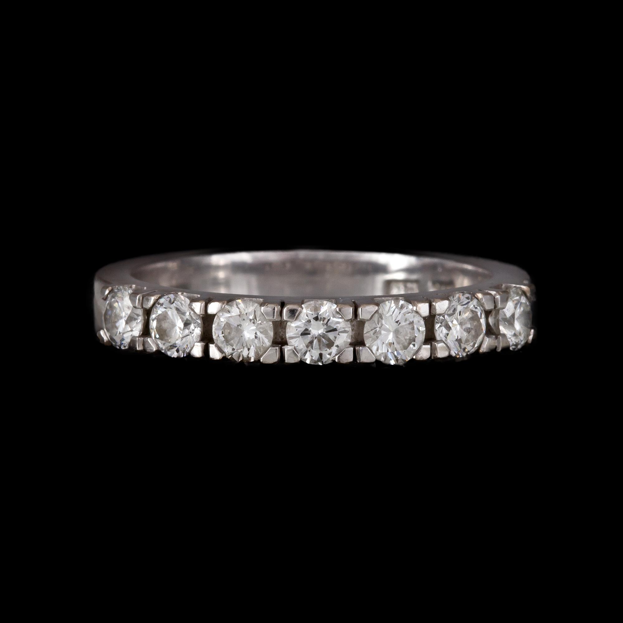 RING, brilliant cut diamonds, tot. app. 0.60 cts.