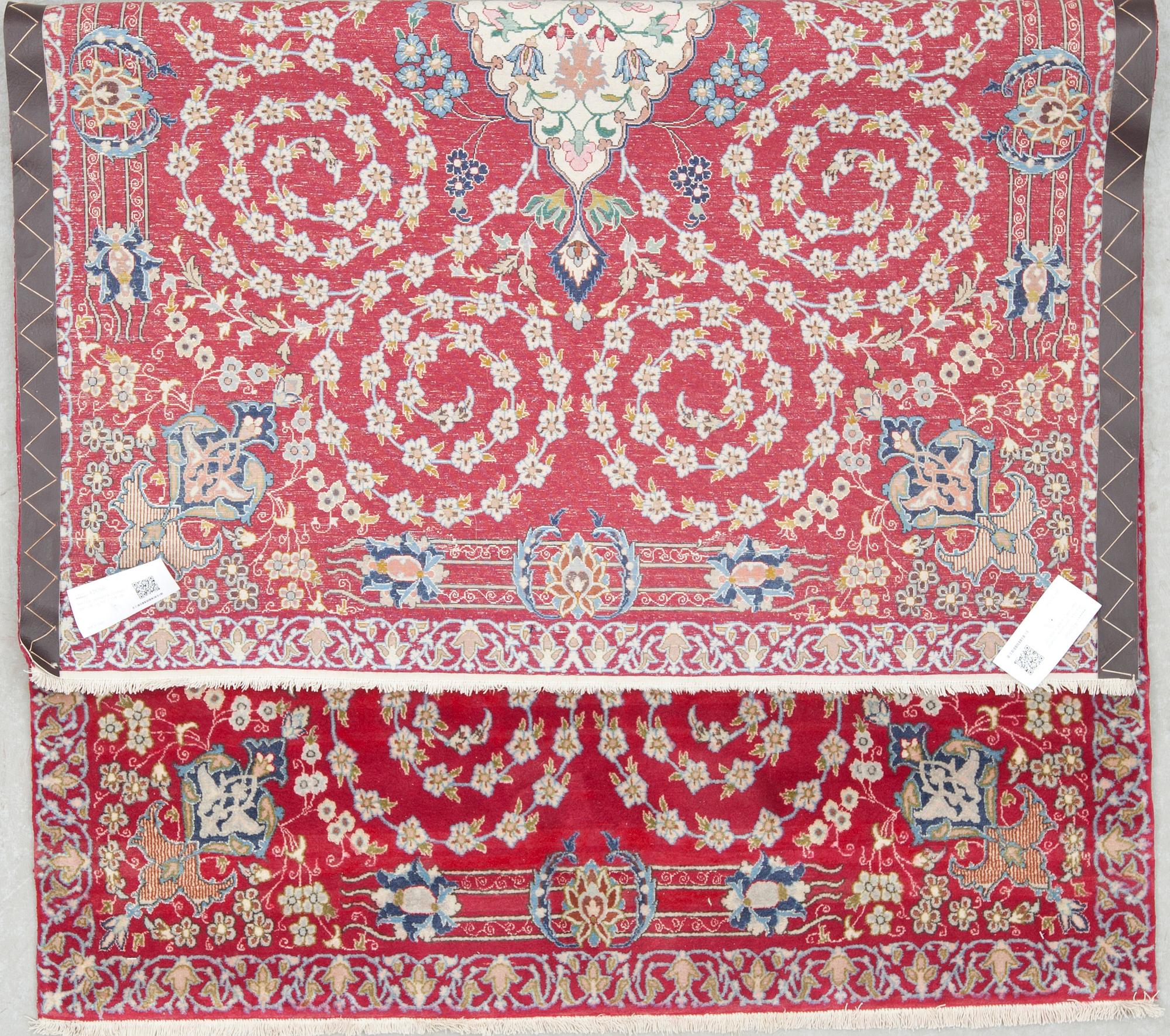 MATTA, semiantik, Isfahan, part silk, ca 168 X 108 cm.