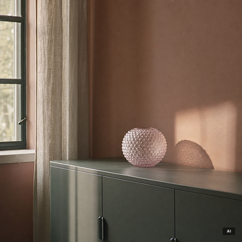 Carina Seth Andersson, Vase, “Dagg”, Firma Svenskt Tenn.